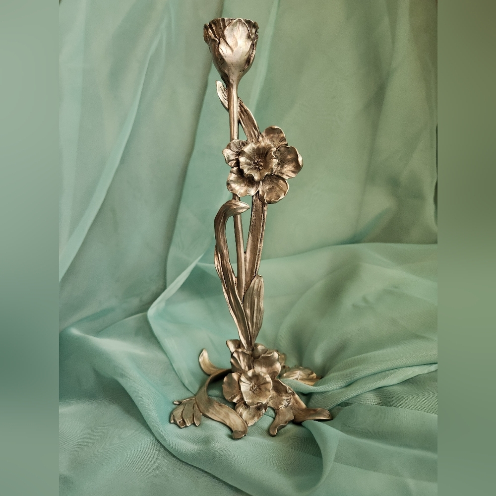 Art Nouveau Daffodil Candle Holder